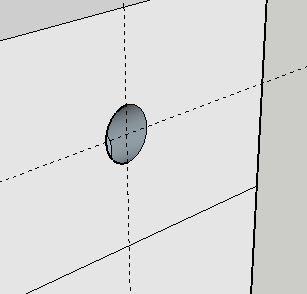 図16: 隠し穴の「フタ」が削除された状態